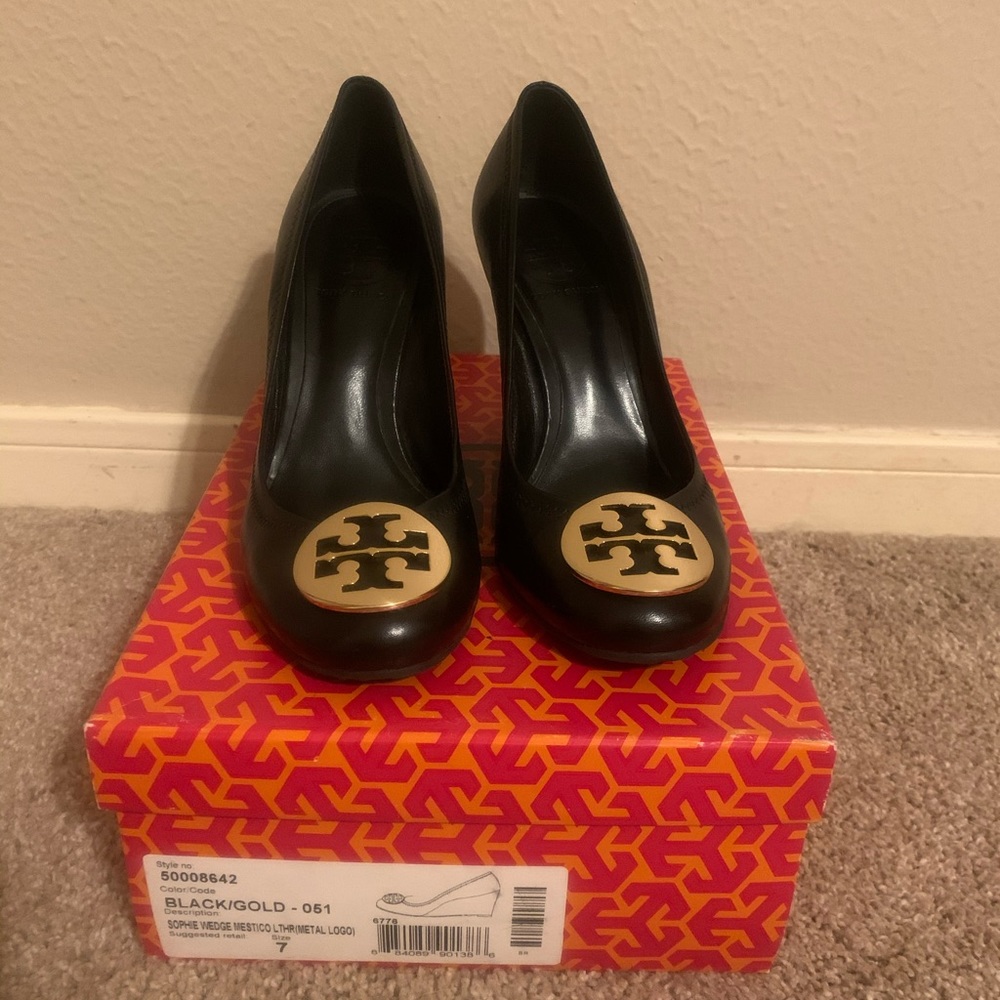 Tory Burch Sophie Wedge Mestico Leather B/Gold